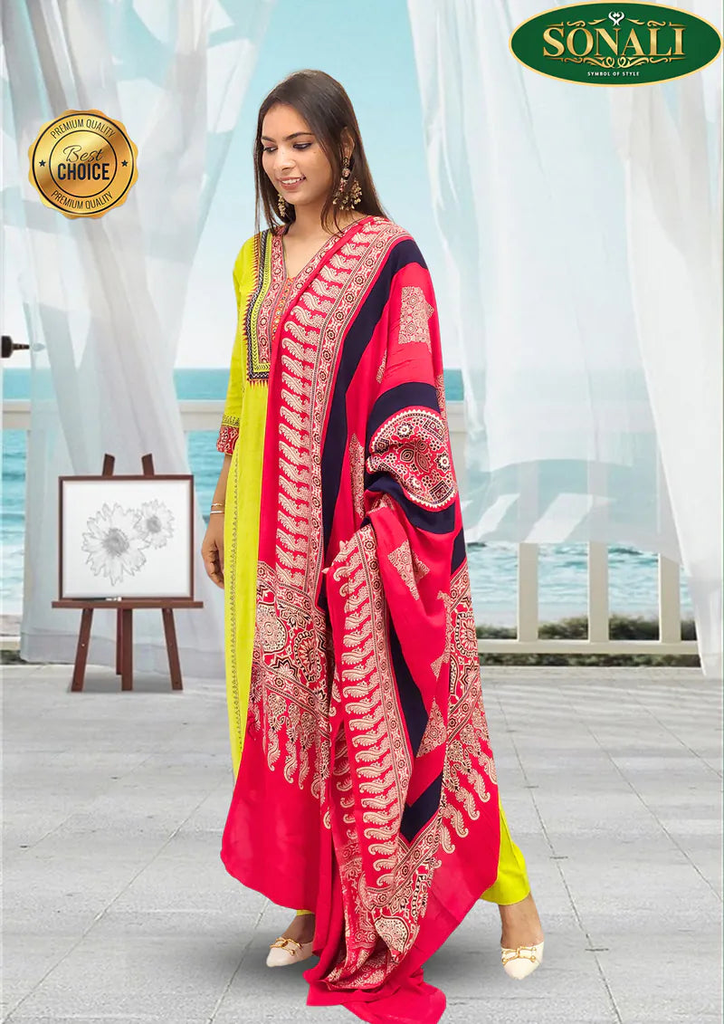 Sonali Premier Quality Women's Designer Suits / Ladies Indian Traditional Set / 3/4 Sleeve
